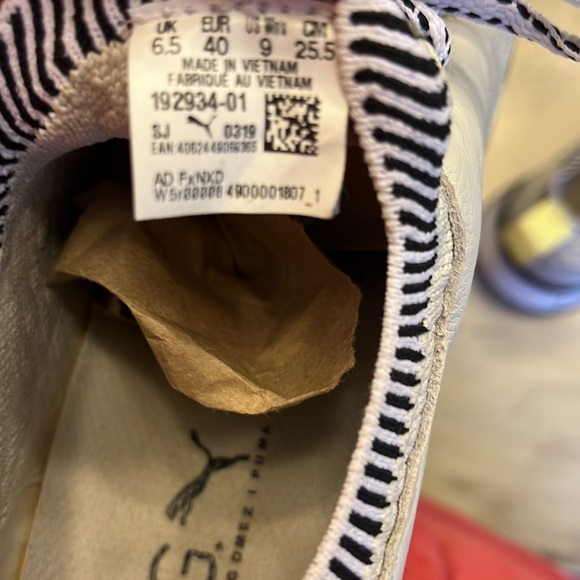 Womens Puma 192934-01 Runner Strength X Selena Gomez Sneakers Size 9 US - Picture 6 of 6